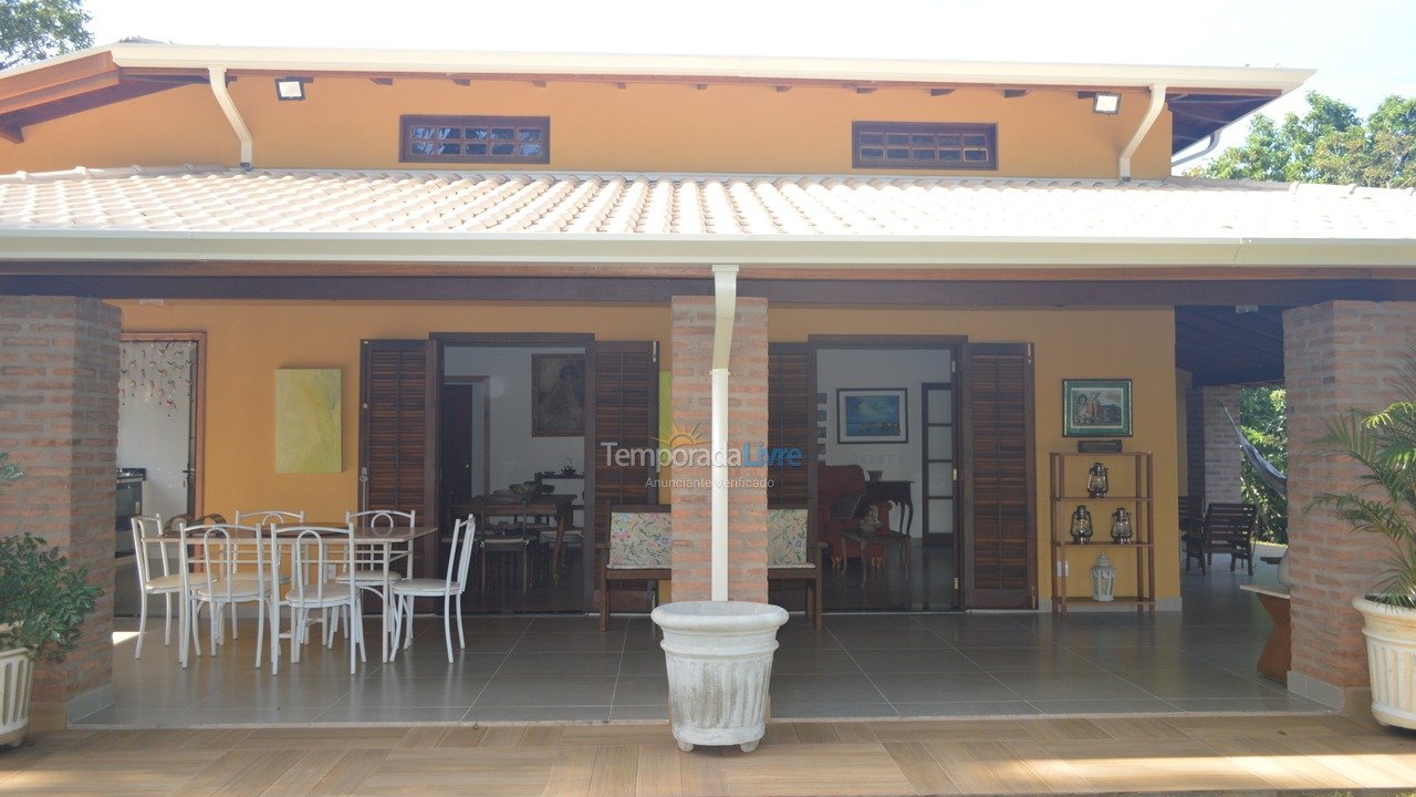 Chácara / sítio para aluguel de temporada em Brotas (Estrada Municipal Edson Valente Brotas Sp)