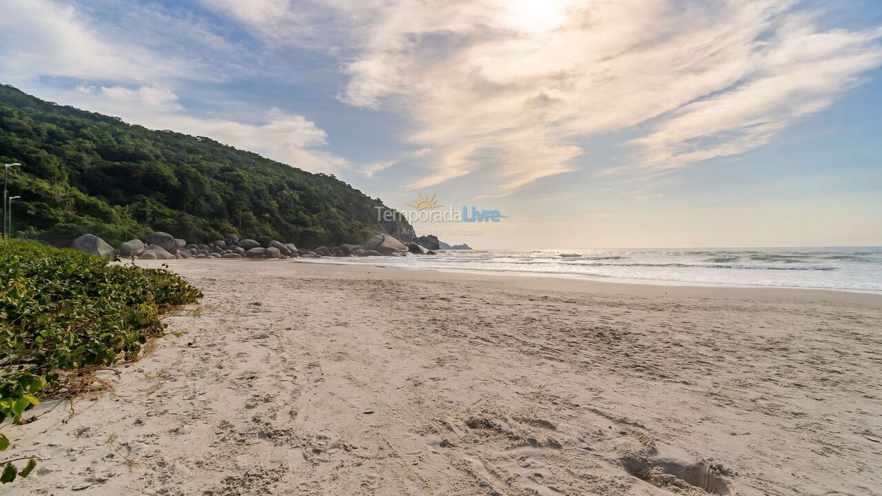 Apartamento para alquiler de vacaciones em Bombinhas (Praia de Bombas)