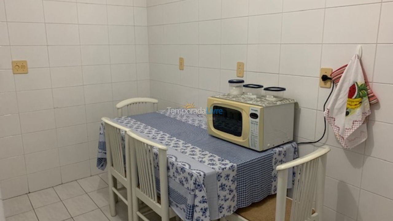 Apartamento para aluguel de temporada em Guarujá (Enseada)