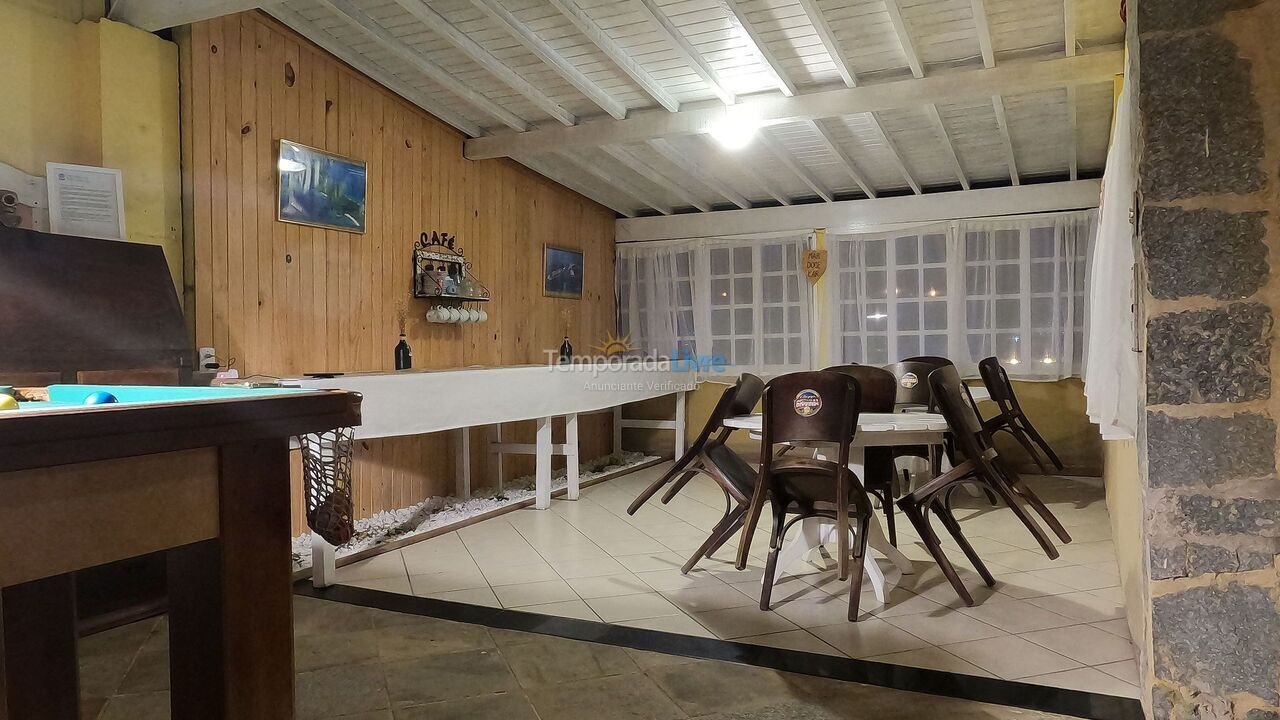 Casa para alquiler de vacaciones em Angra dos Reis (Enseada)