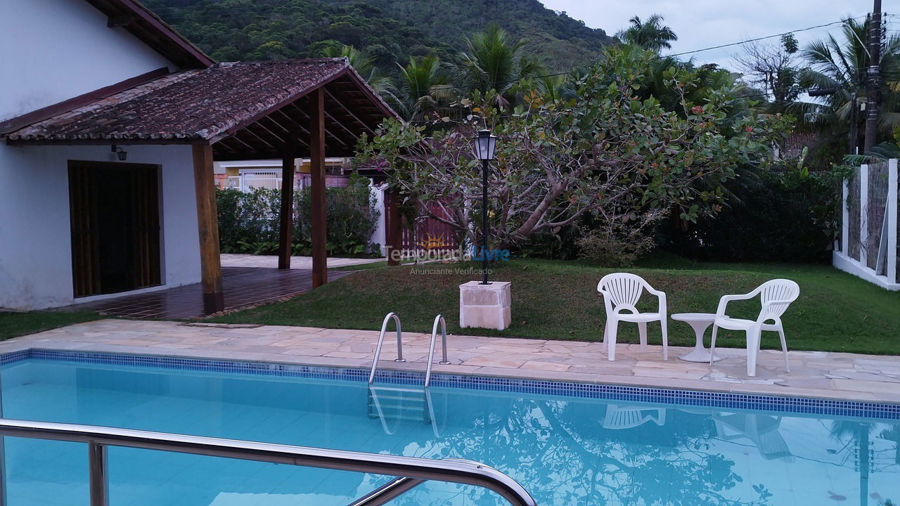 Casa para alquiler de vacaciones em Ubatuba (Enseada)