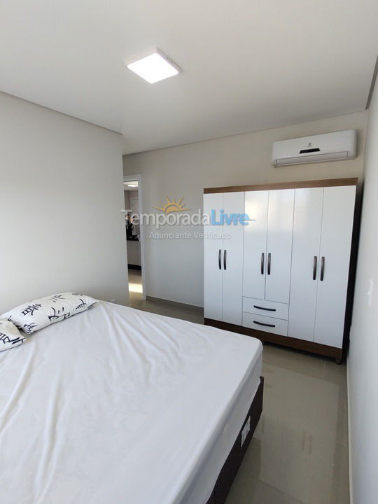 Apartamento para alquiler de vacaciones em Governador Celso Ramos (Praia de Palmas)