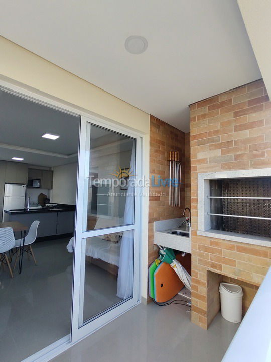 Apartamento para alquiler de vacaciones em Governador Celso Ramos (Praia de Palmas)