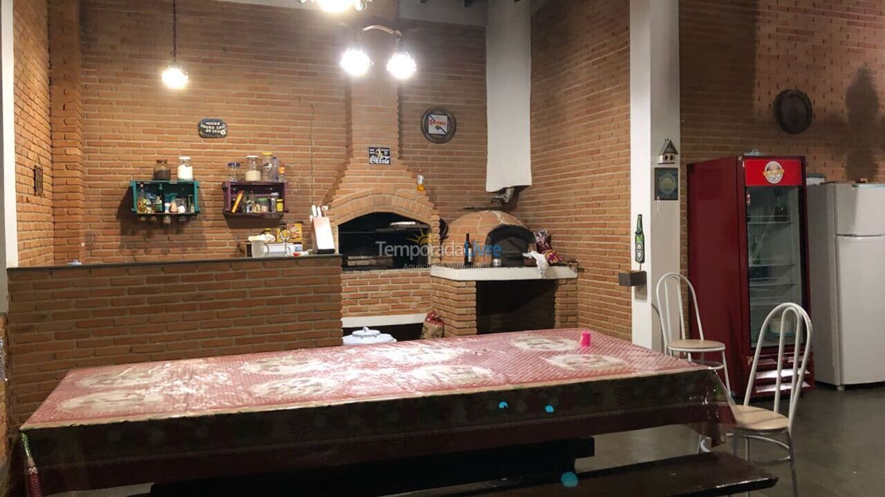 Chácara / sítio para aluguel de temporada em Pinhalzinho (Bairro dos Mendes)