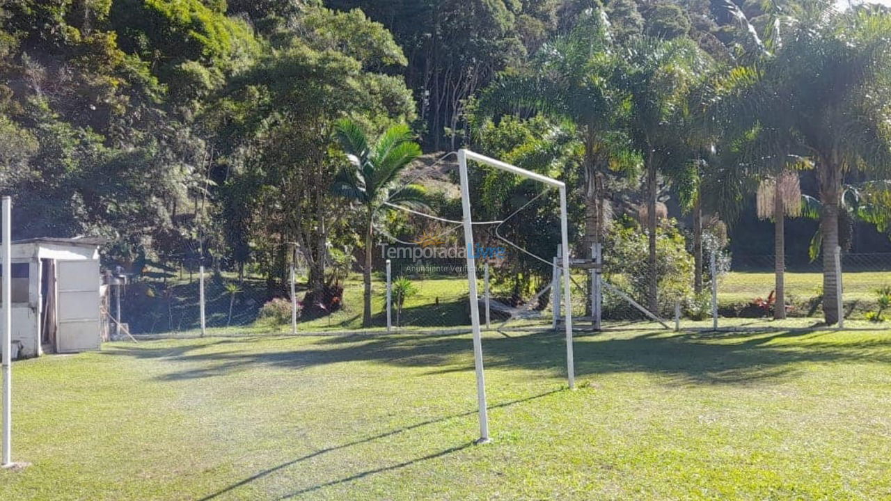 Granja para alquiler de vacaciones em Juquitiba (Juquitiba)