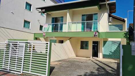 Casa para alugar em Bombinhas - Praia de Bombas
