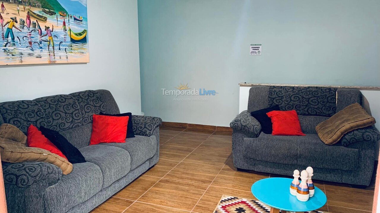 Casa para aluguel de temporada em Ubatuba (Mato dentro)