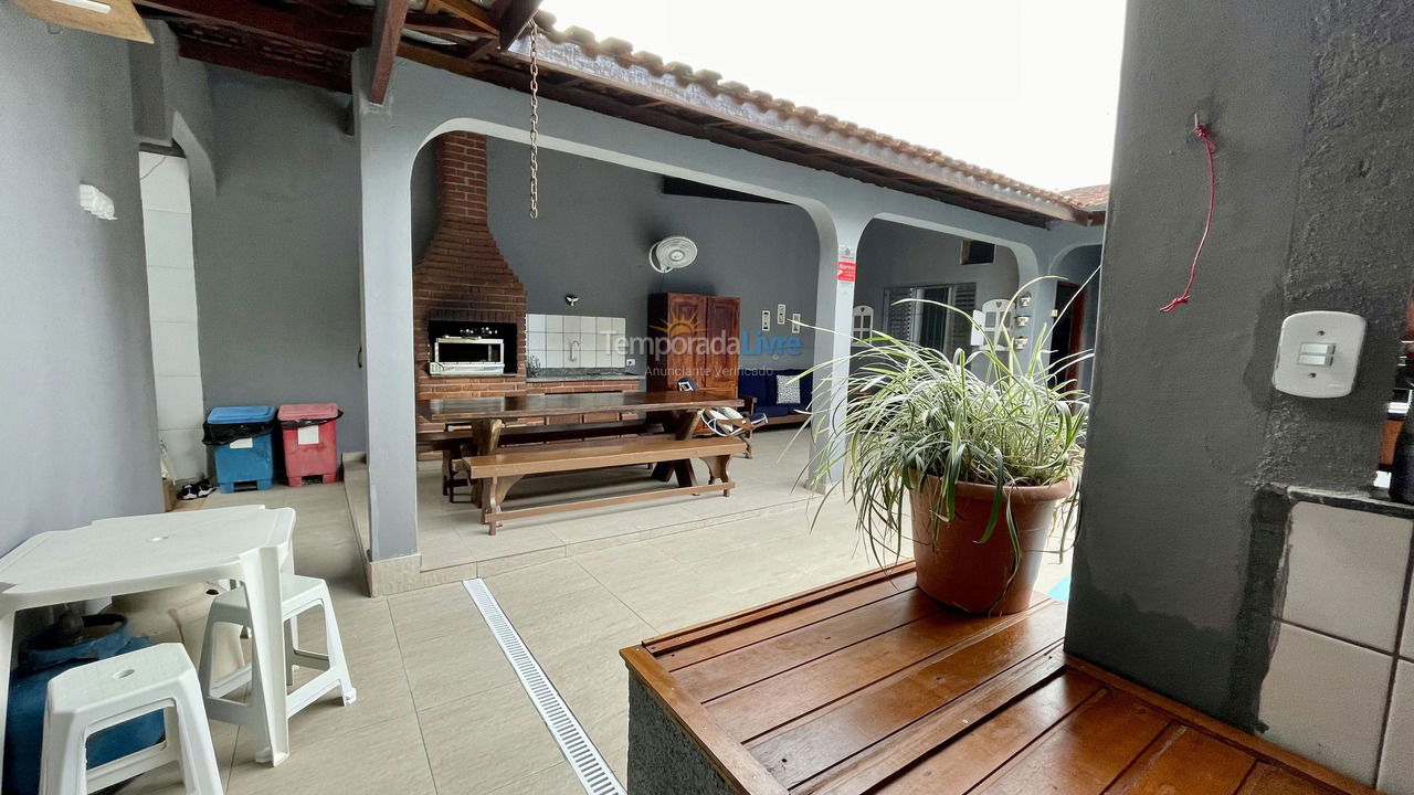 House for vacation rental in Bertioga (Jardim Indaiá)