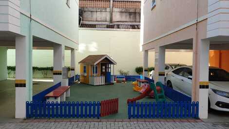 Apartamento em condomínio fechado com piscina