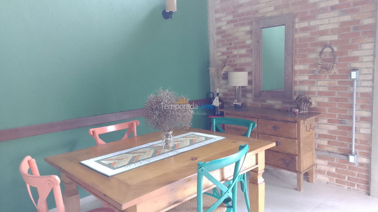 Casa para alquiler de vacaciones em Passa Vinte (Carlos Euler)
