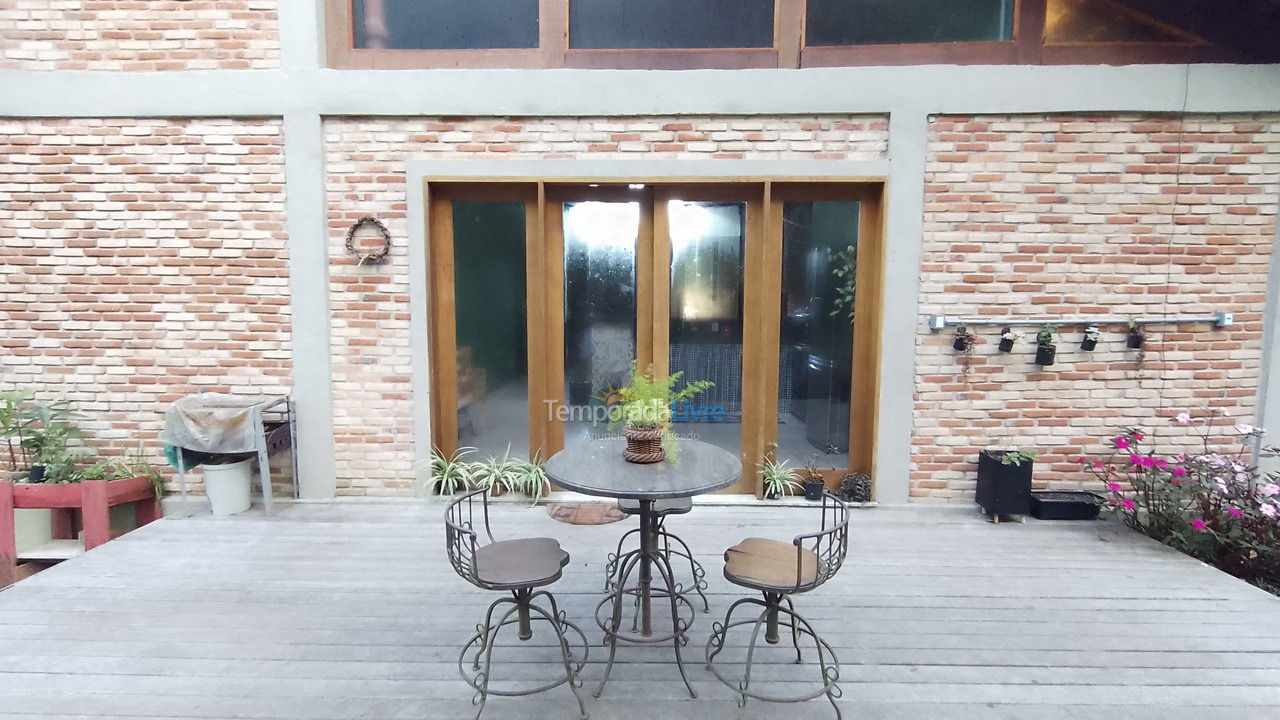 Casa para alquiler de vacaciones em Passa Vinte (Carlos Euler)