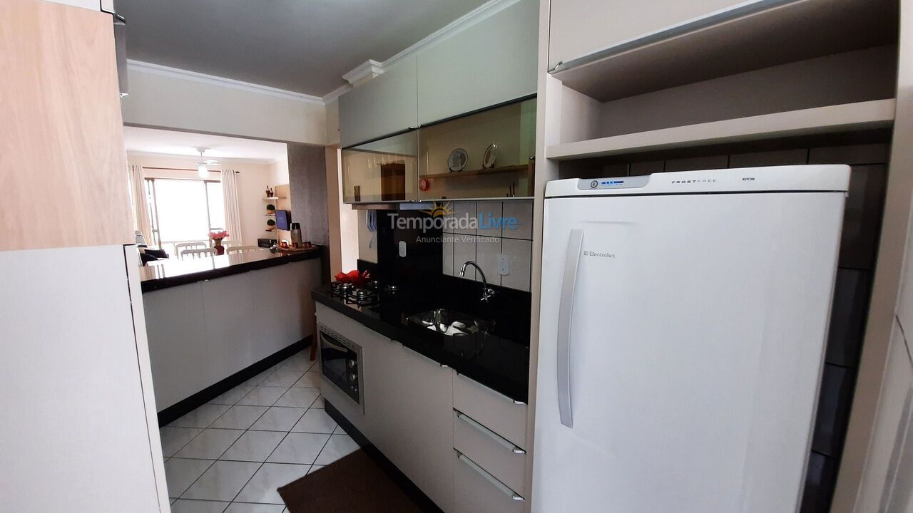 Apartamento para aluguel de temporada em Bombinhas (Praia de Bombas)