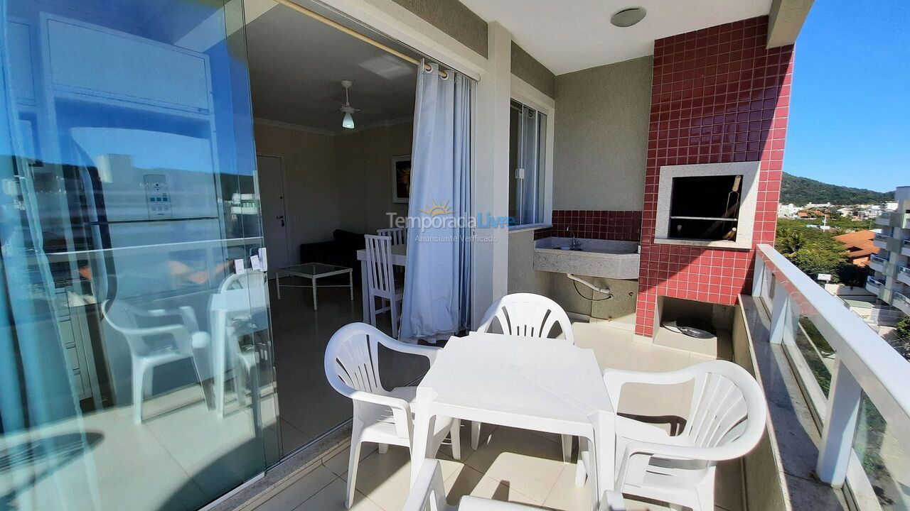 Apartment for vacation rental in Bombinhas (Praia de Bombas)