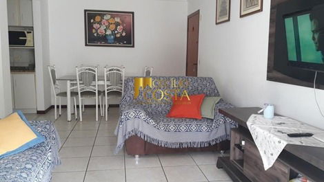 Ótimo Apartamento com 02 Dormitórios em Meia Praia - Itapema/SC