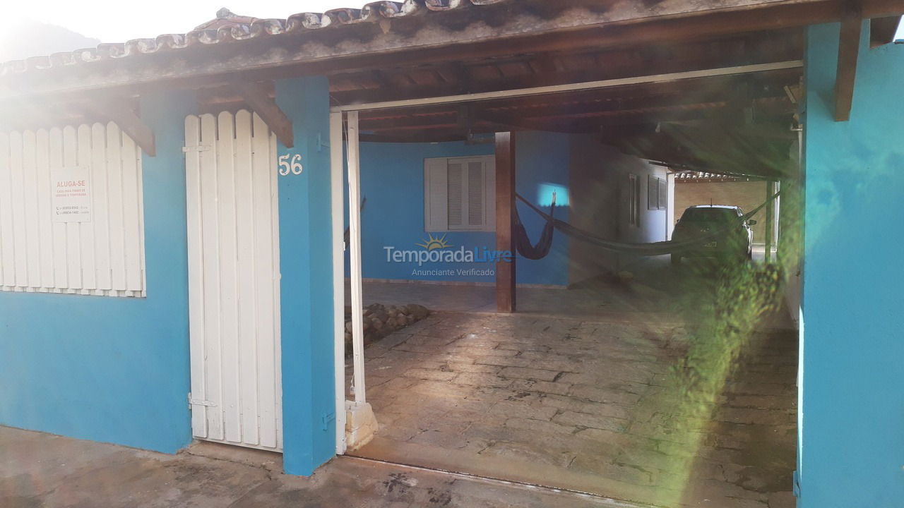 Casa para alquiler de vacaciones em Ubatuba (Praia das Toninhas)