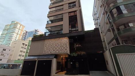 HERMOSO AP CON 3 SUITES CERCA DEL MAR FINA MUEBLES