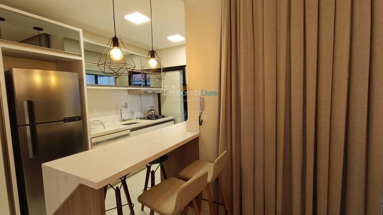 Apartamento para alquiler de vacaciones em Itapema (Meia Praia)