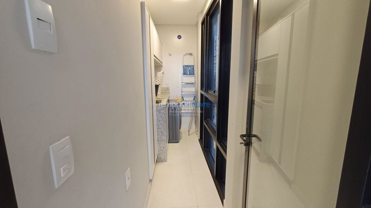 Apartamento para alquiler de vacaciones em Itapema (Meia Praia)