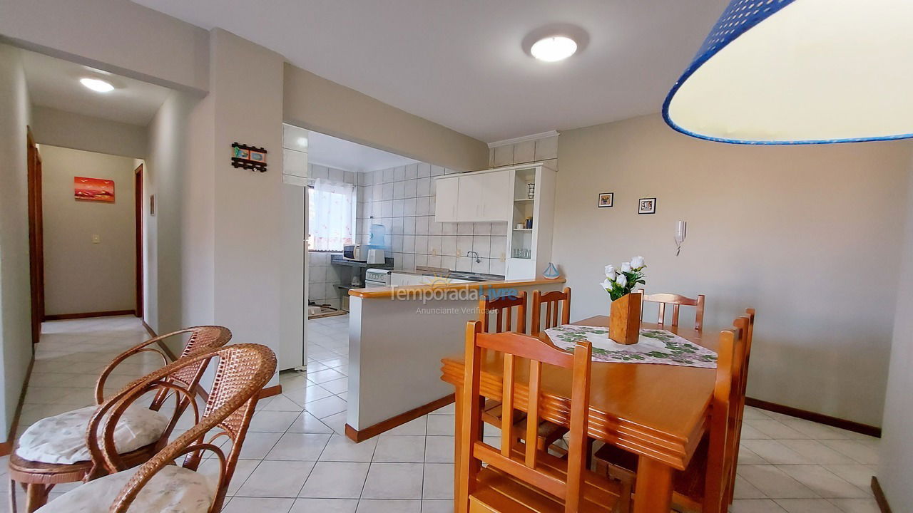 Apartamento para alquiler de vacaciones em Bombinhas (Praia de Bombas)