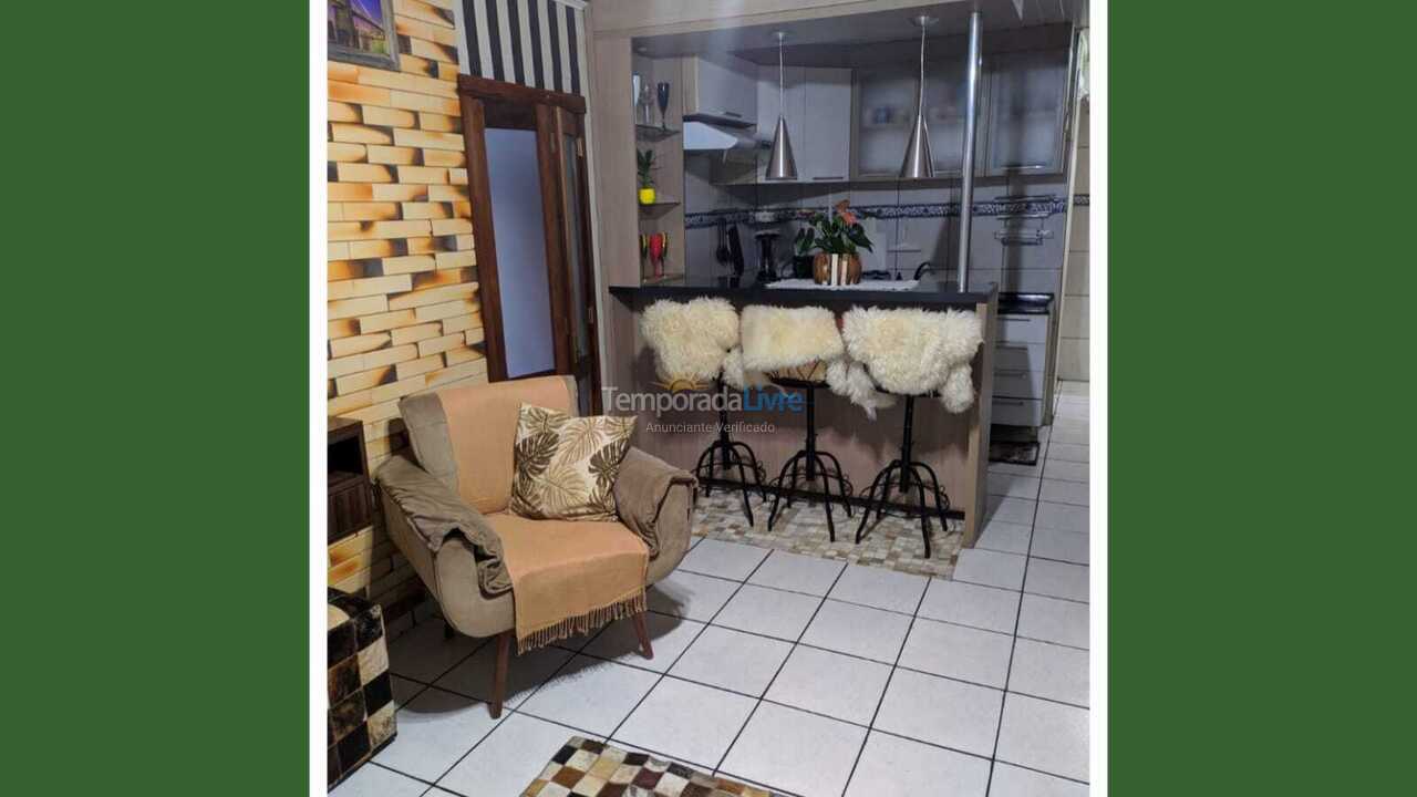Casa para aluguel de temporada em Canela (Centro)