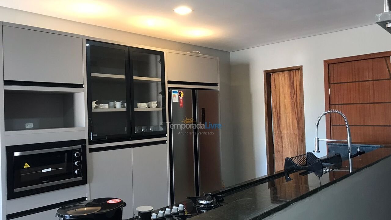 Casa para aluguel de temporada em Florianopolis (Campeche)