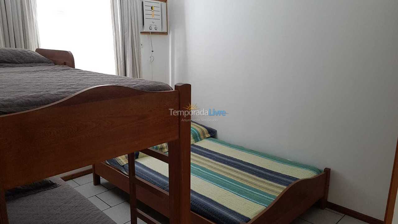 Apartamento para aluguel de temporada em Bombinhas (Praia de Bombas)
