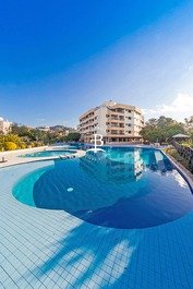 Residential by the sea with pool and restaurant! Canasvieiras
