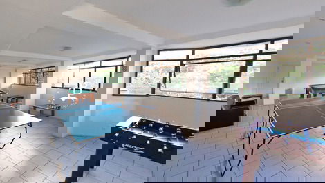 Residential by the sea with pool and restaurant! Canasvieiras