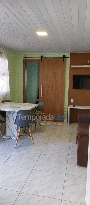 Apartamento para alquiler de vacaciones em Balneário Pinhal (Balneário Pinhal)