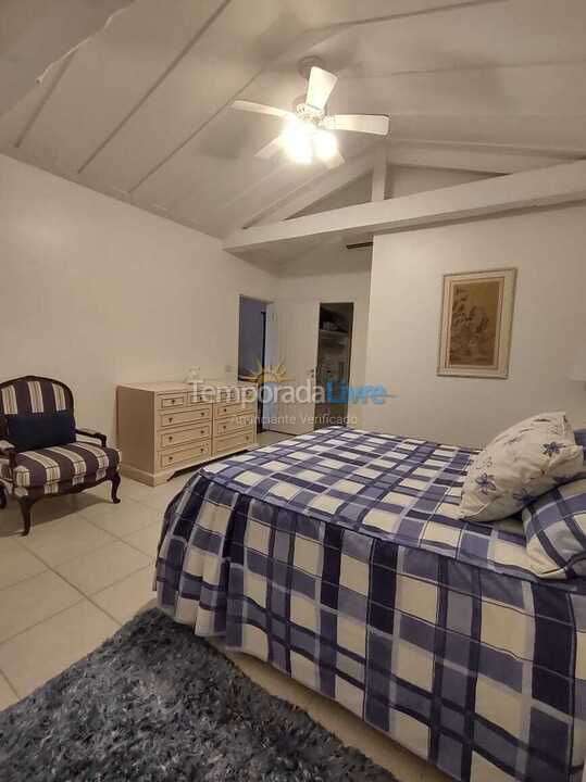 House for vacation rental in São Sebastião (Praia da Baleia)