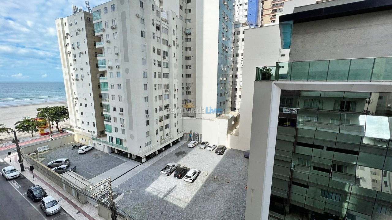 Apartamento para aluguel de temporada em Balneário Camboriú (Praia Central)