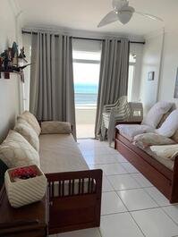 Apto Pitangueiras facing the sea with balcony for 4 people