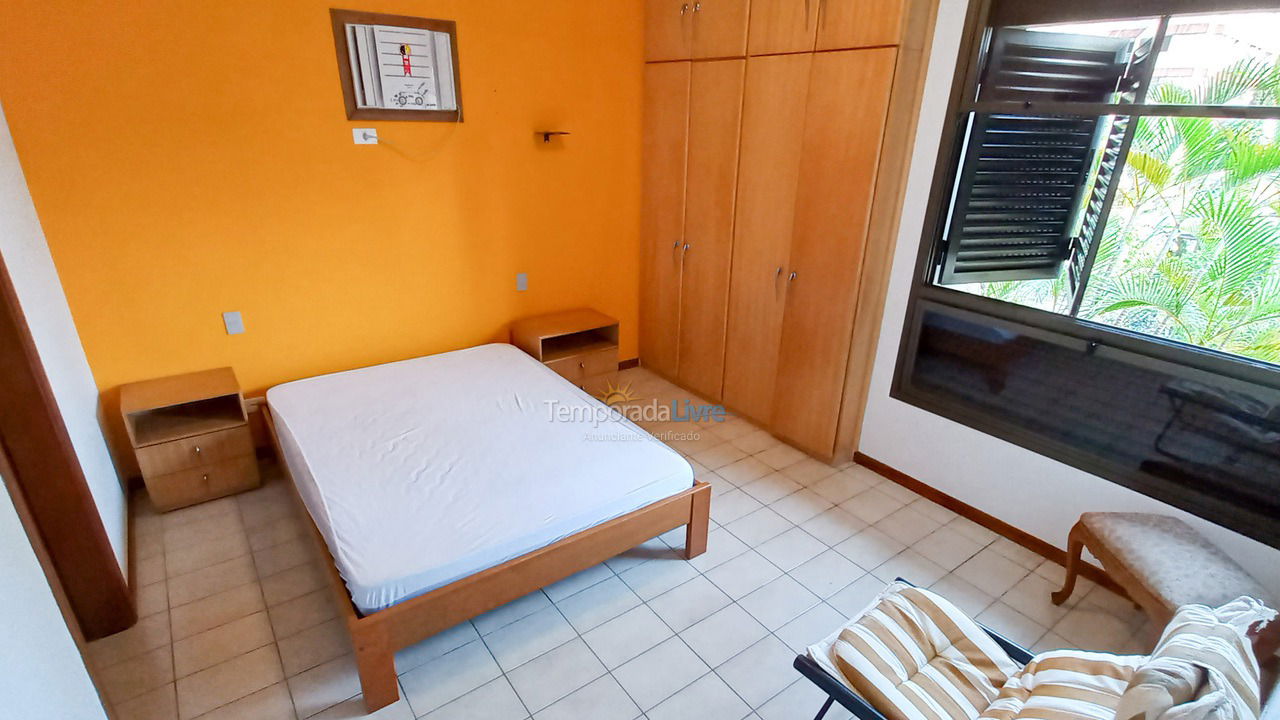 Apartment for vacation rental in Guarujá (Enseada)