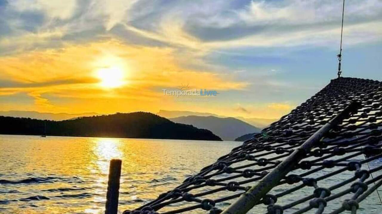 Apartamento para aluguel de temporada em Ubatuba (Maranduba)