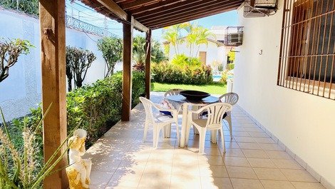 House with 4 bedrooms, swimming pool 700m from the beach