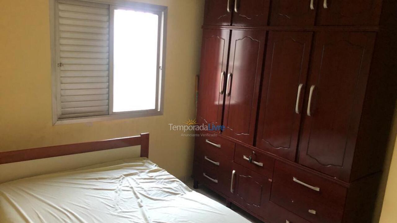 Apartamento para alquiler de vacaciones em Mongaguá (Jd Jussara)