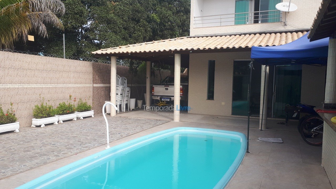 Casa para aluguel de temporada em Barra dos Coqueiros (Centro)