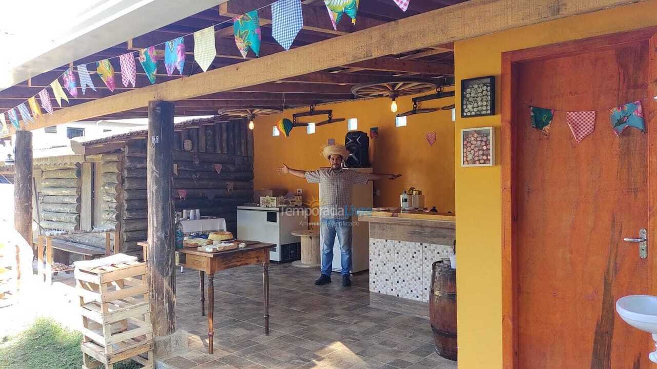 Chácara / sítio para aluguel de temporada em Araucária (Araucária)