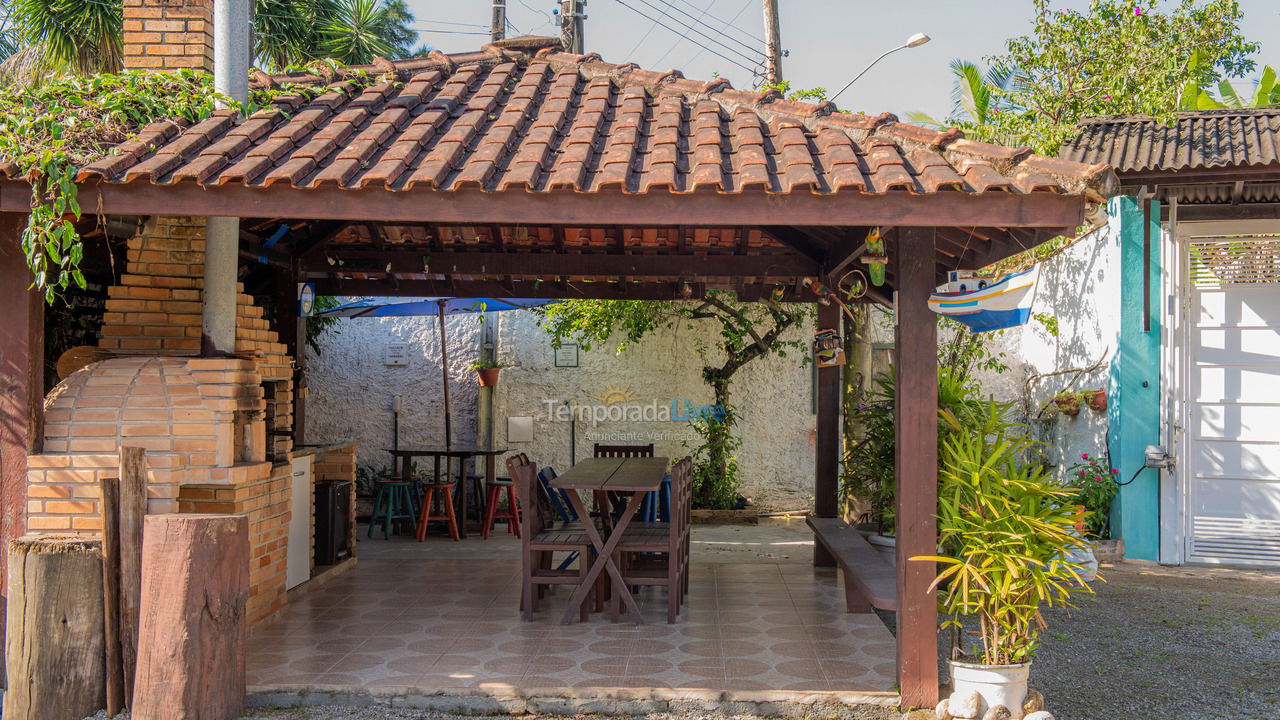 Casa para alquiler de vacaciones em São Sebastião (Boiçucanga)