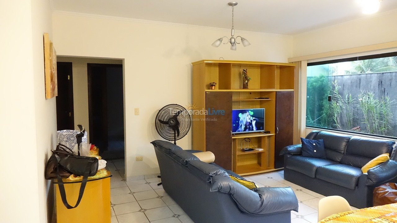 House for vacation rental in Peruíbe (Parque Turistico)