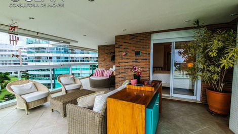 Hermoso y lujoso apartamento frente al mar con 4 suites - Mod. 7