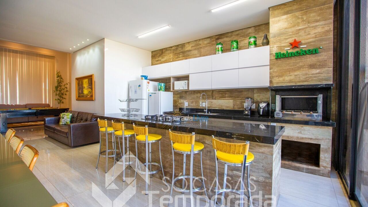 Casa para aluguel de temporada em Caldas Novas (Condomínio Marina Di Caldas)