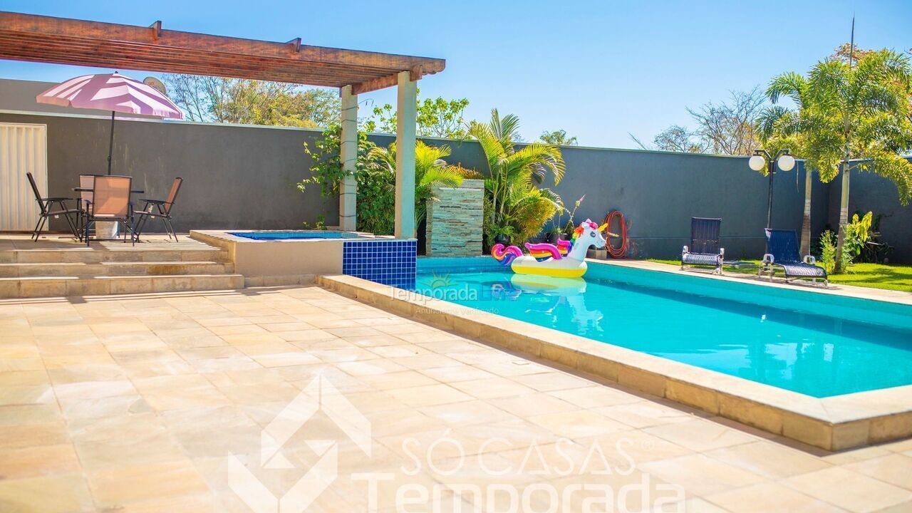Casa para alquiler de vacaciones em Caldas Novas (Condomínio Marina Di Caldas)