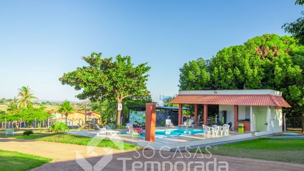 Casa para alquiler de vacaciones em Buriti Alegre (Setor Recreio do Lago)