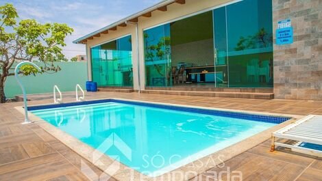 Nice house with heated pool (solar heating) and 3 suites.