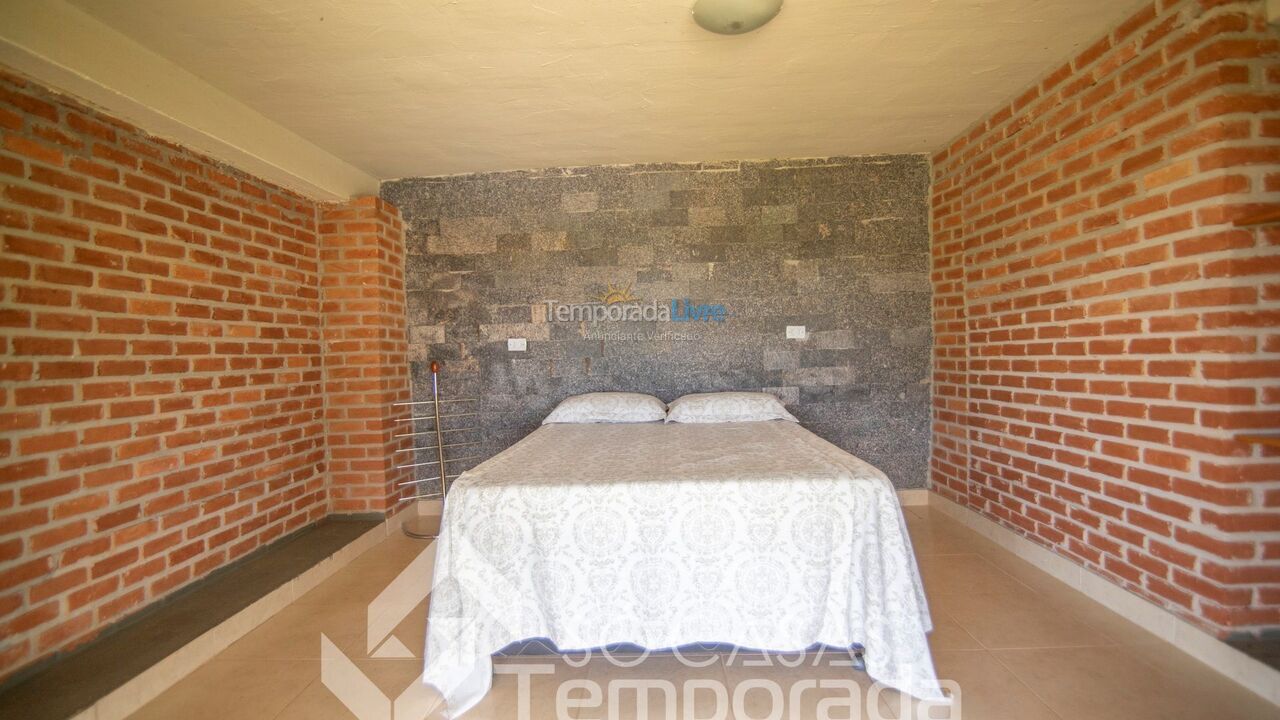 Chácara / sítio para aluguel de temporada em Caldas Novas (Zona Rural Caldas Novas)