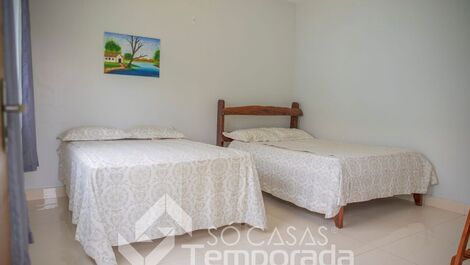 Nice house with heated pool (solar heating) and 3 suites.