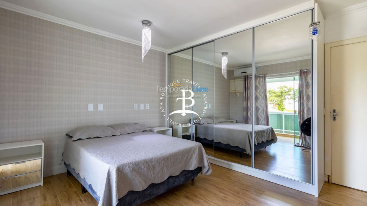 Casa para alquiler de vacaciones em Bombinhas (Praia de Bombas)
