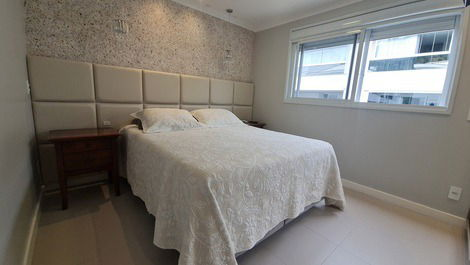 APARTMENT 3 BEDROOMS NORTH ENGLISH
