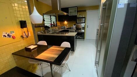 LUXOBRASIL #RJ748 Apartment in Pepê 04 Suites - Barra da TIjuca -...